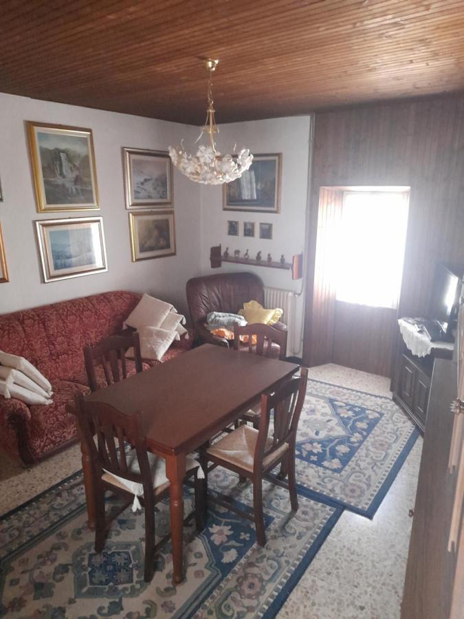 Nonna Anita Bed & Breakfast Castelveccana Luaran gambar