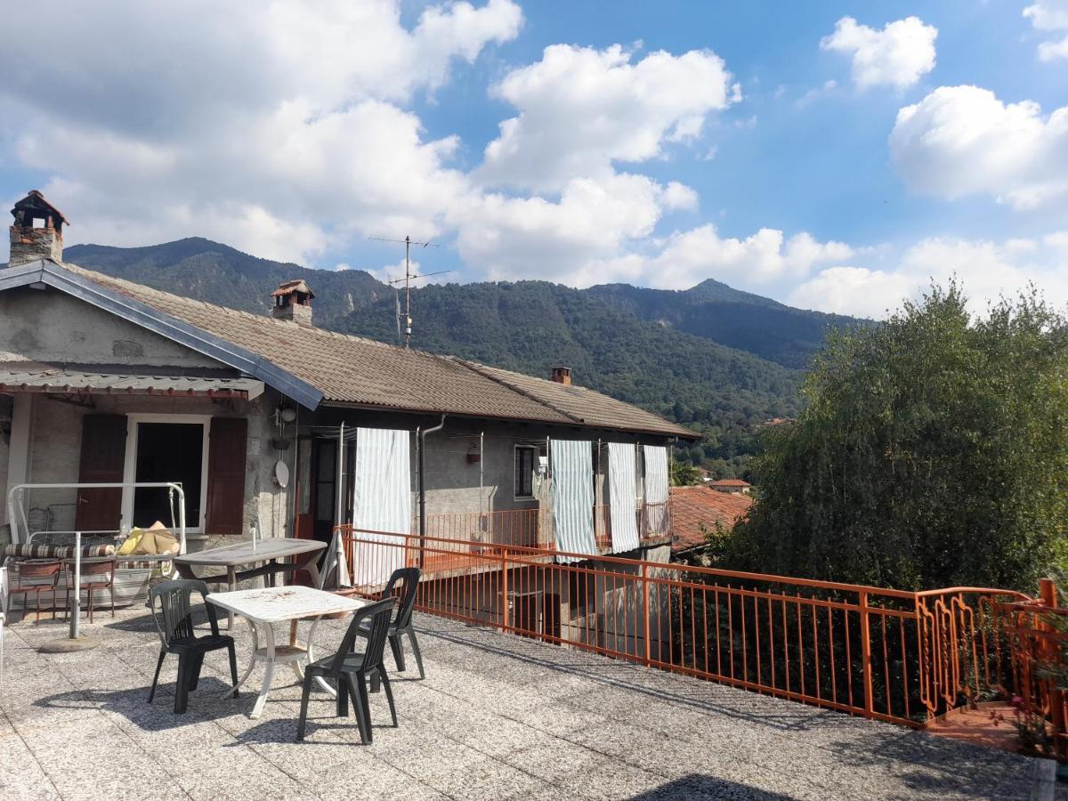 Nonna Anita Bed & Breakfast Castelveccana Luaran gambar